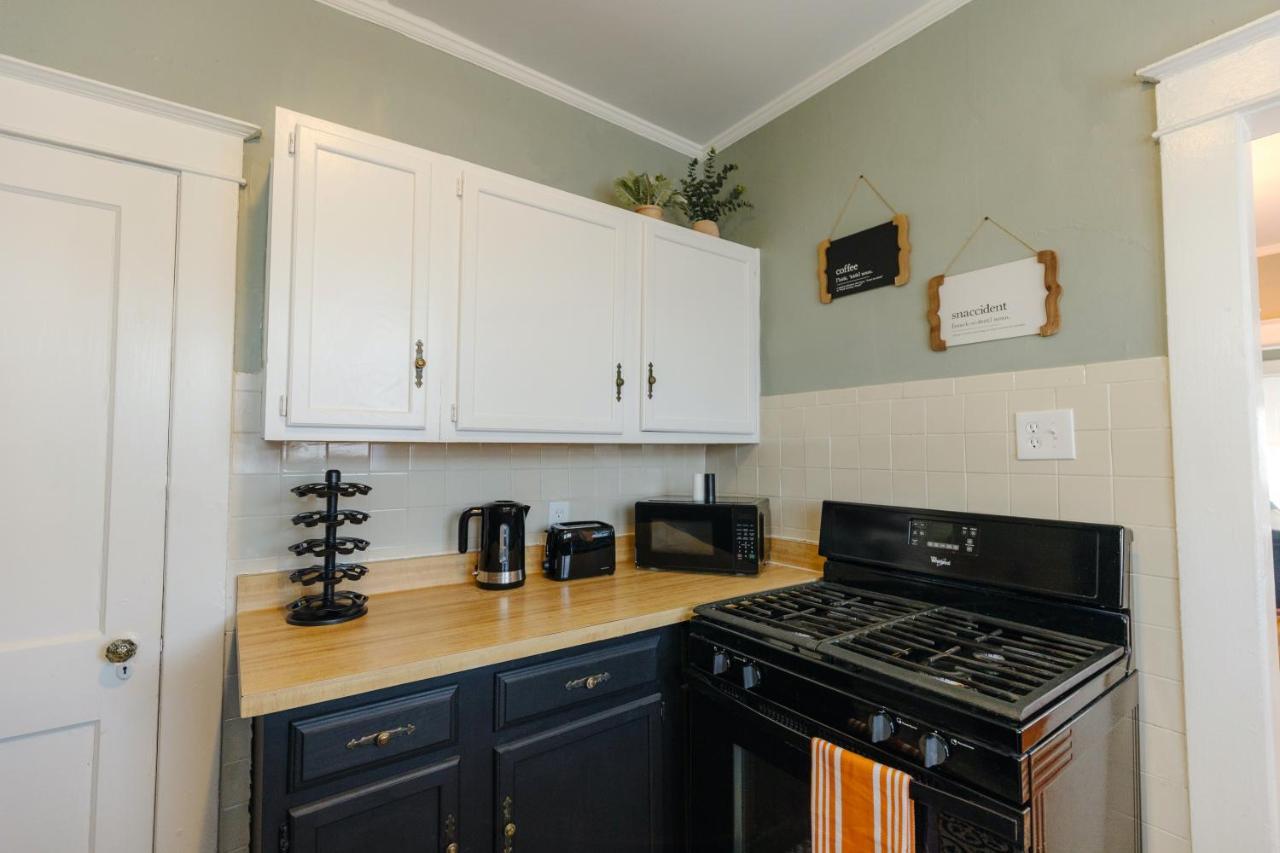 Villa Historic Revival 2Br Midtown Memphis Free Parking Fast Wifi Free Parking Yes Pets Extérieur photo