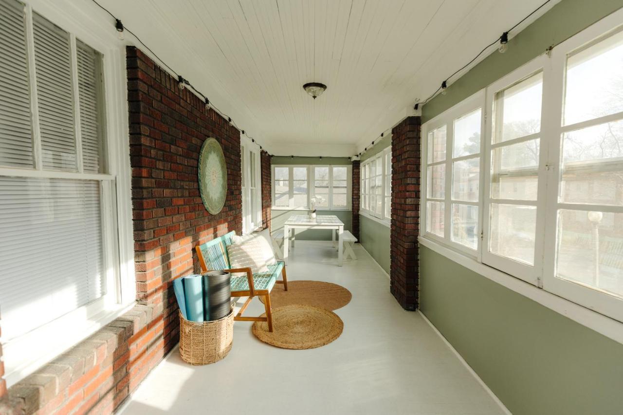 Villa Historic Revival 2Br Midtown Memphis Free Parking Fast Wifi Free Parking Yes Pets Extérieur photo