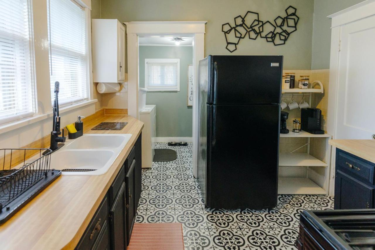 Villa Historic Revival 2Br Midtown Memphis Free Parking Fast Wifi Free Parking Yes Pets Extérieur photo